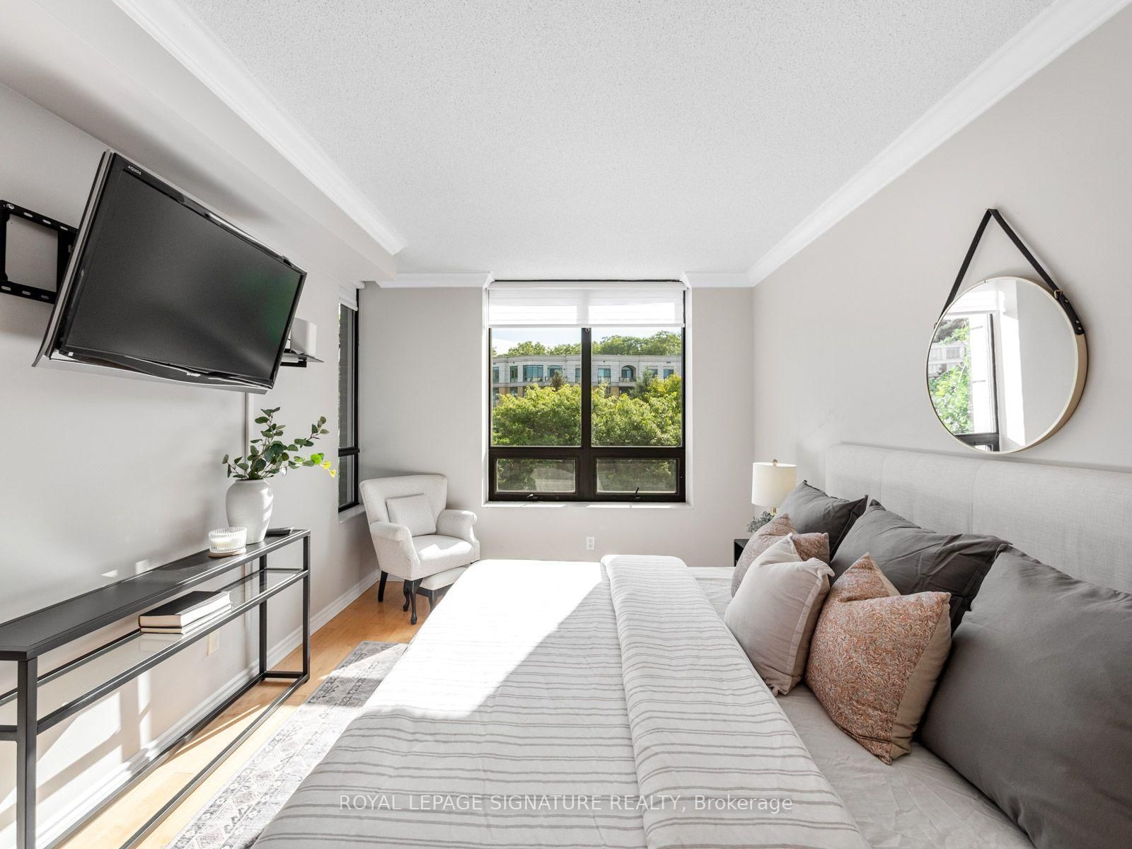 18 William Carson Crescent • #612 • Toronto, ON photo 15