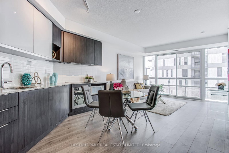 902 - 99 The Donway W