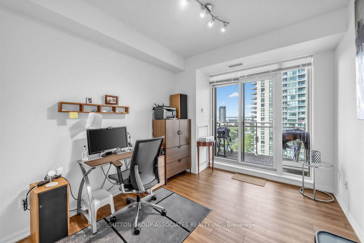 628 Fleet Street • #1603 • Toronto, ON photo 14
