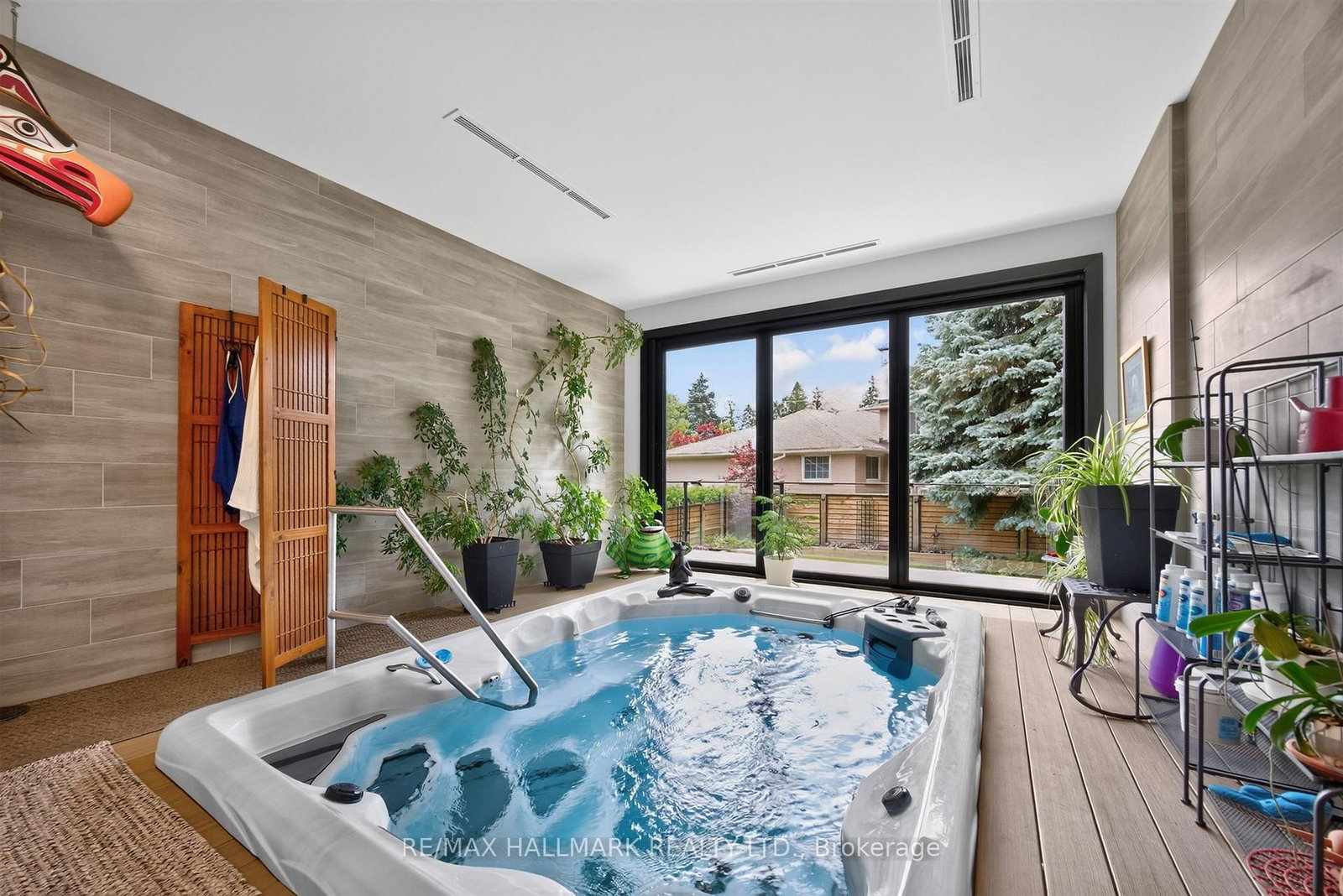 21 Allenwood Crescent • Toronto, ON photo 16