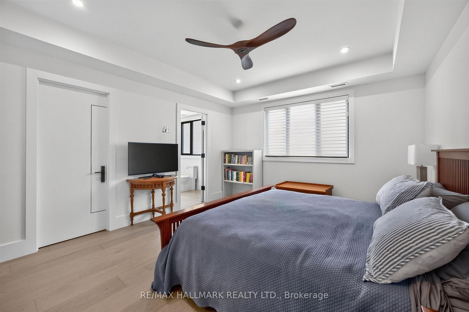 21 Allenwood Crescent • Toronto, ON photo 32