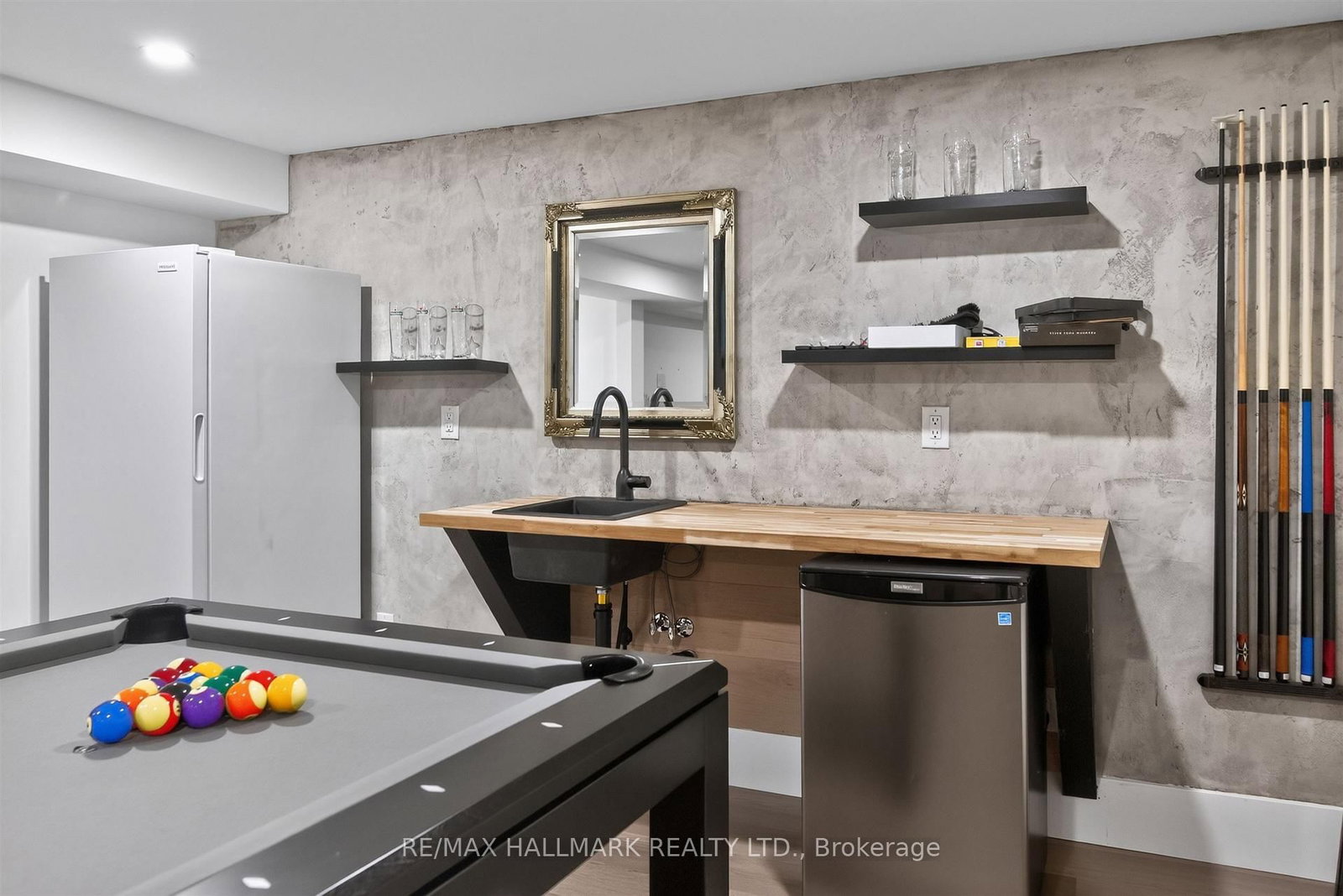 21 Allenwood Crescent • Toronto, ON photo 38