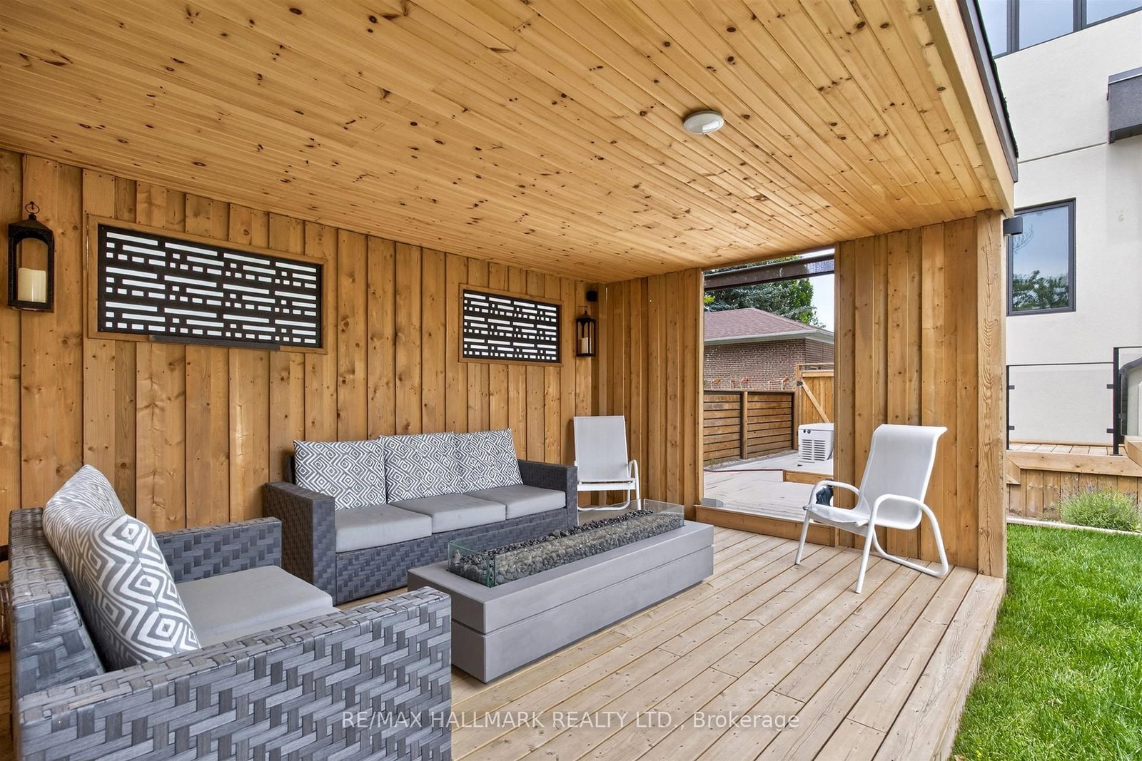 21 Allenwood Crescent • Toronto, ON photo 47