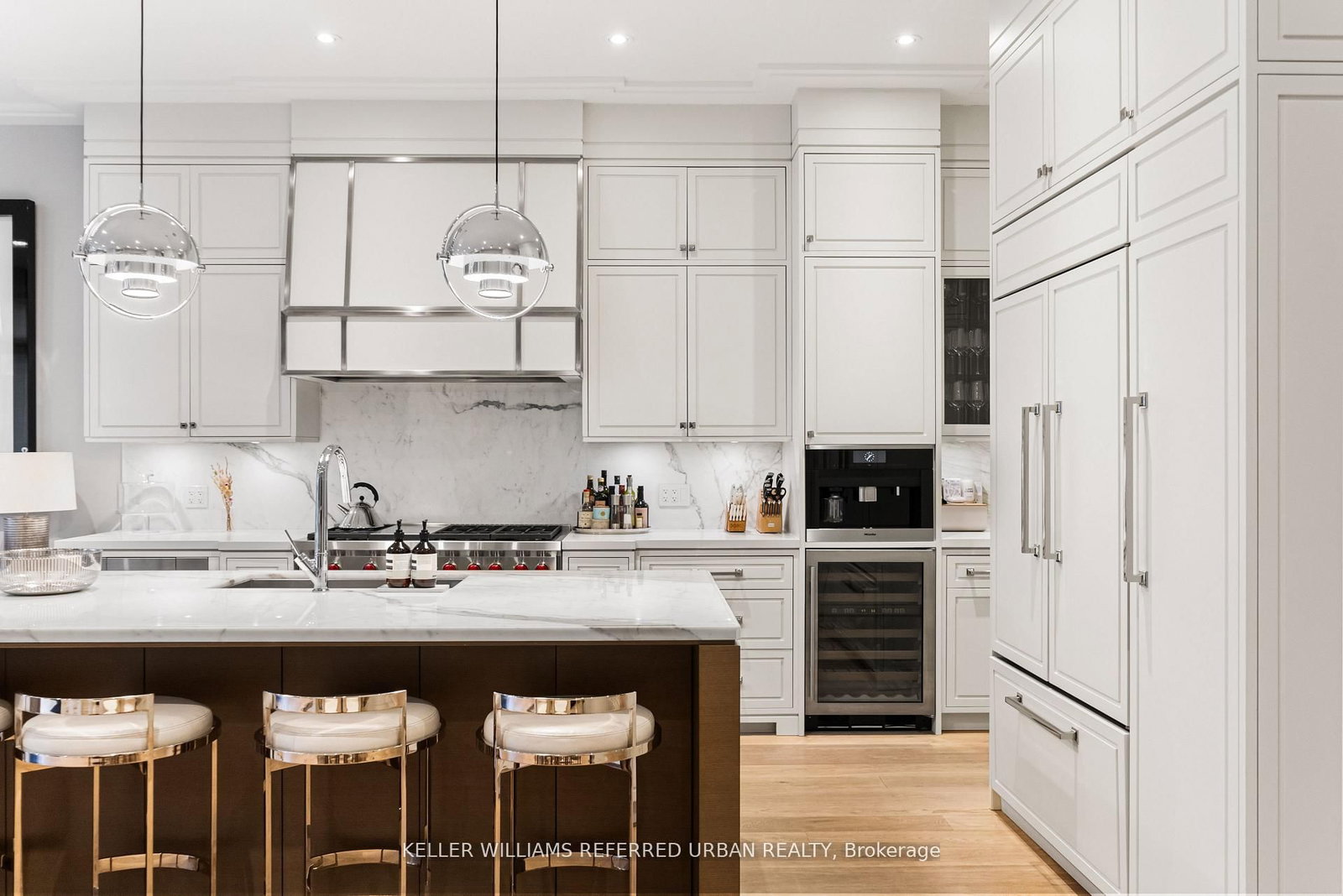 130 B Farnham Avenue • Toronto, ON photo 15