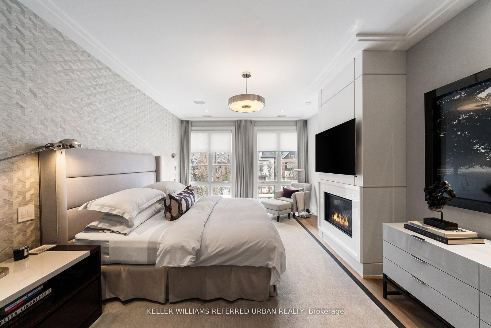 130 B Farnham Avenue • Toronto, ON photo 27