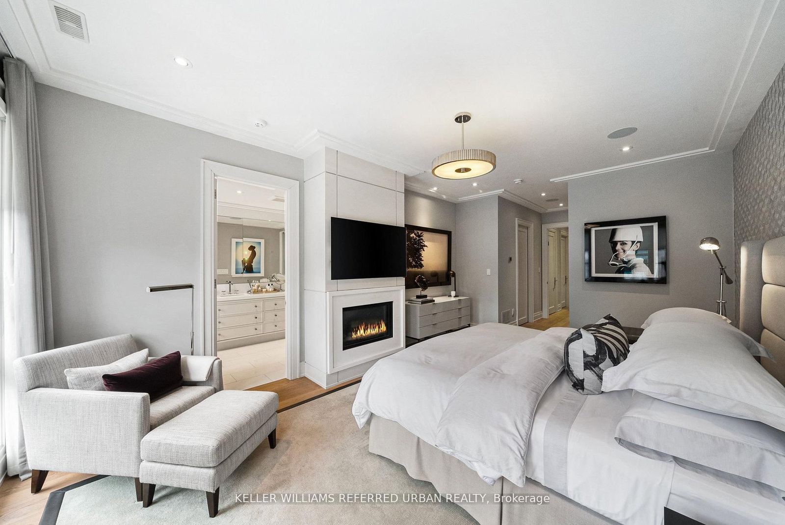 130 B Farnham Avenue • Toronto, ON photo 28
