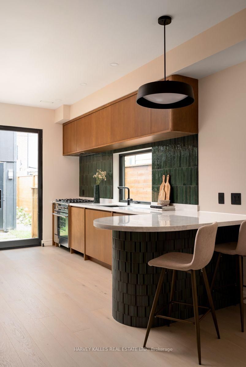 71 Robert Street • Toronto, ON photo 10
