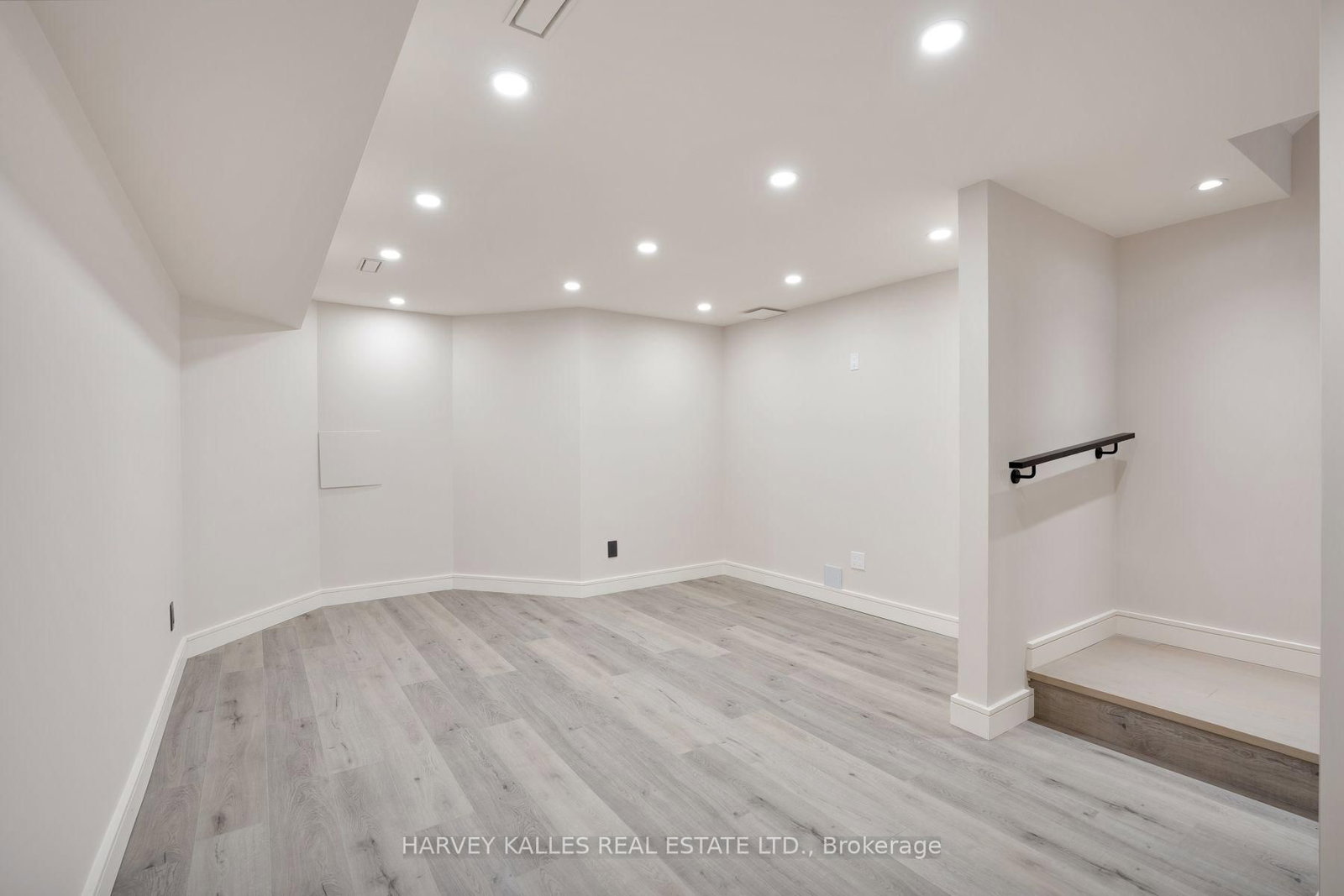 71 Robert Street • Toronto, ON photo 27