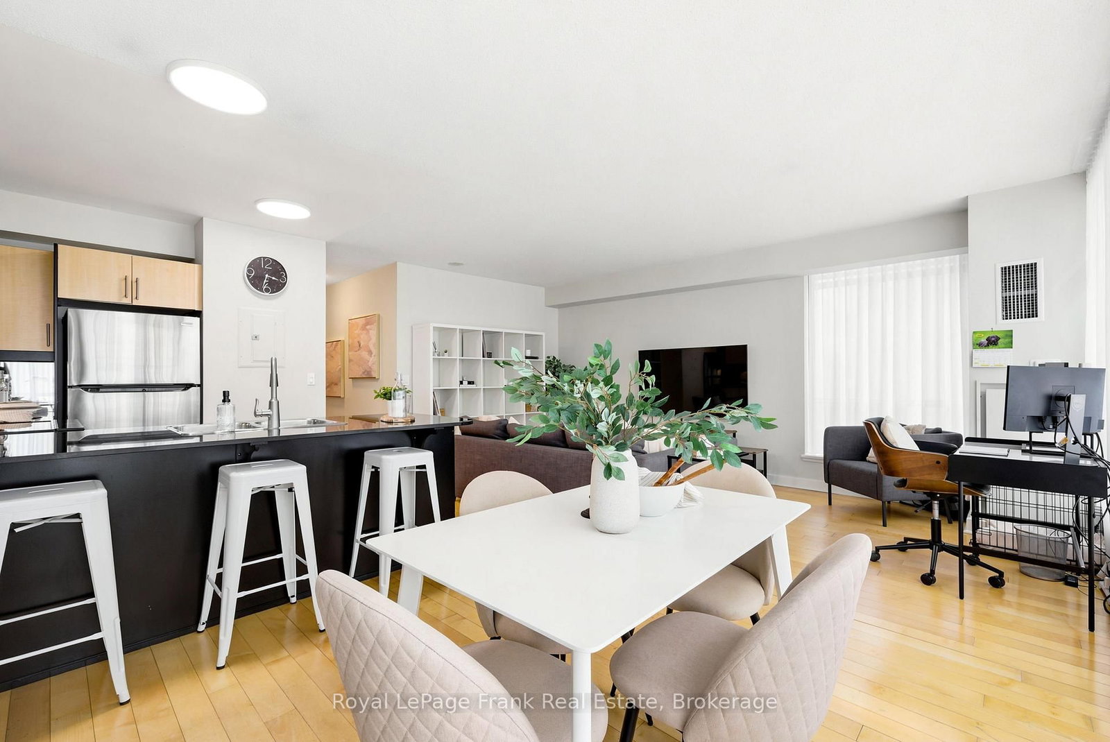 350 Wellington Street W • #M24 • Toronto, ON photo 9
