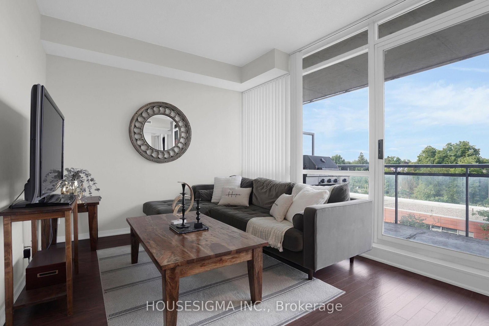 30 Canterbury Place • #515 • Toronto, ON photo 14