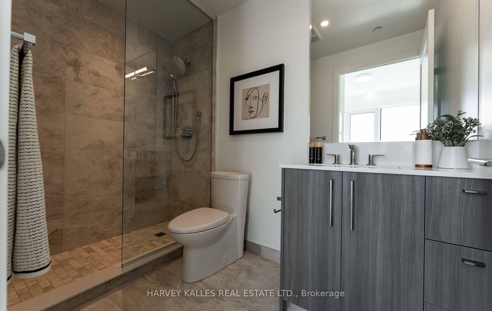 8 Manor Road W • #LPH2 • Toronto, ON photo 20