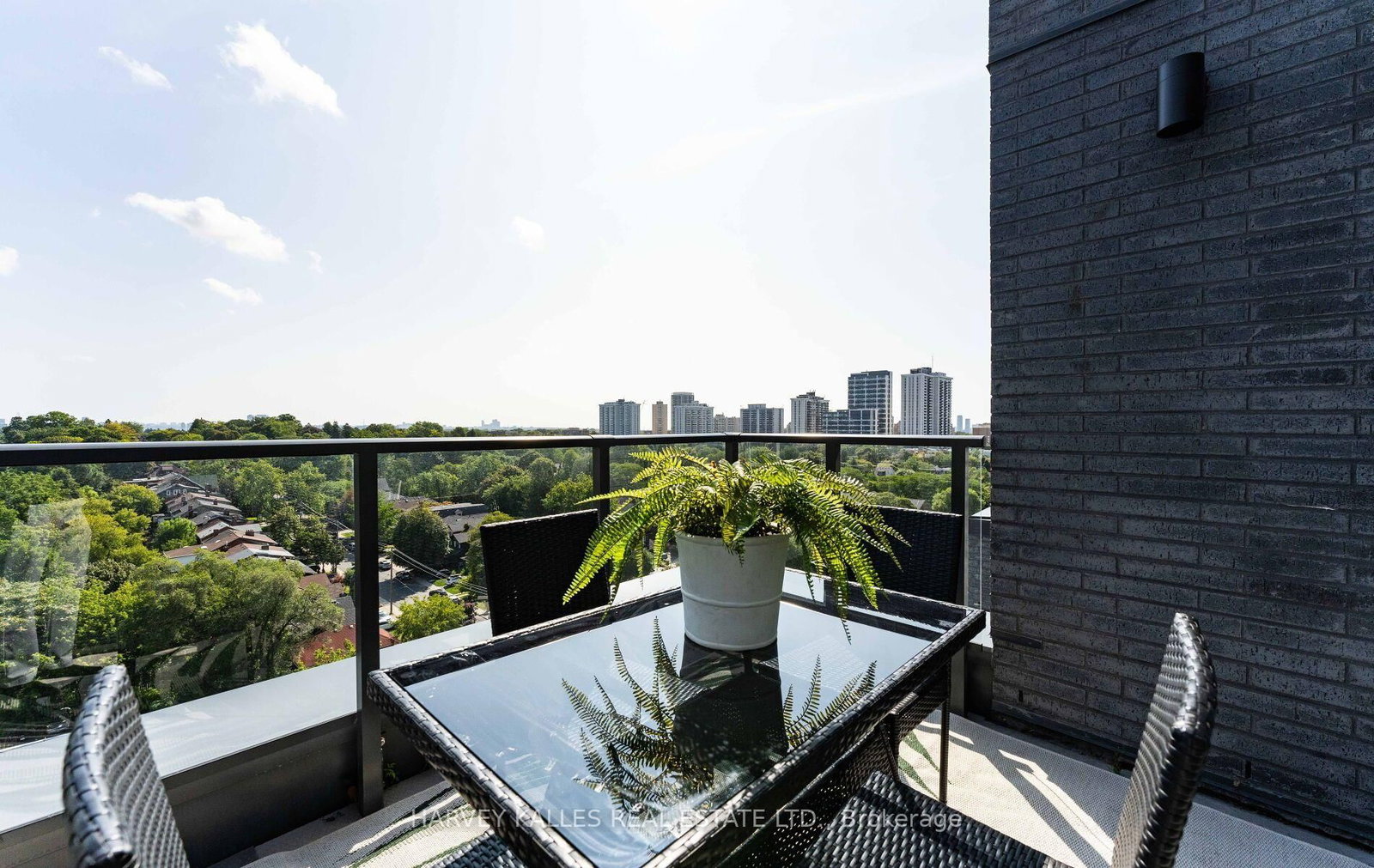 8 Manor Road W • #LPH2 • Toronto, ON photo 31