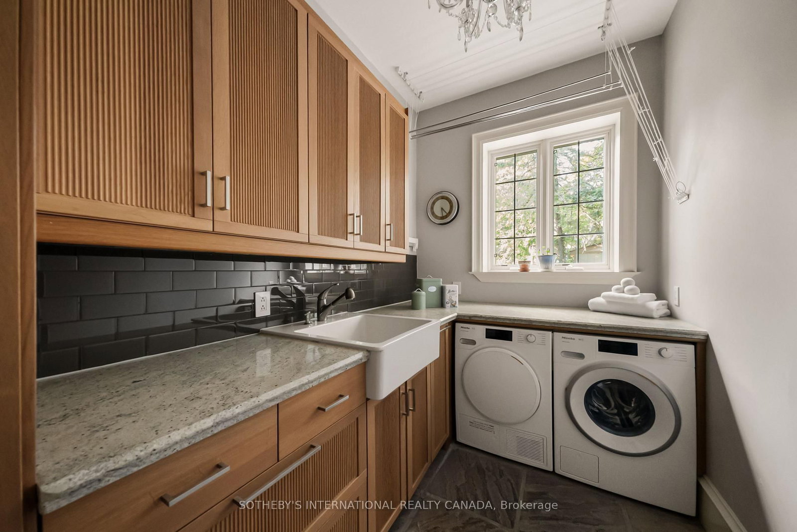 12 Forest Glen Crescent • Toronto, ON photo 24