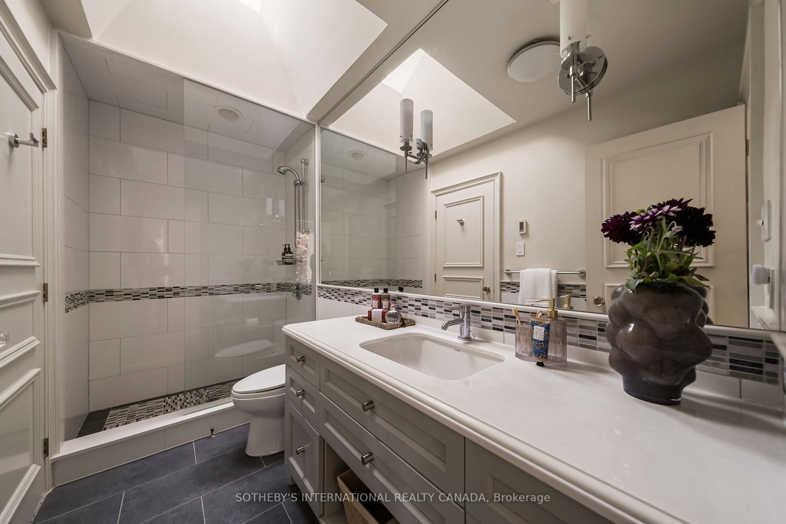12 Forest Glen Crescent • Toronto, ON photo 34