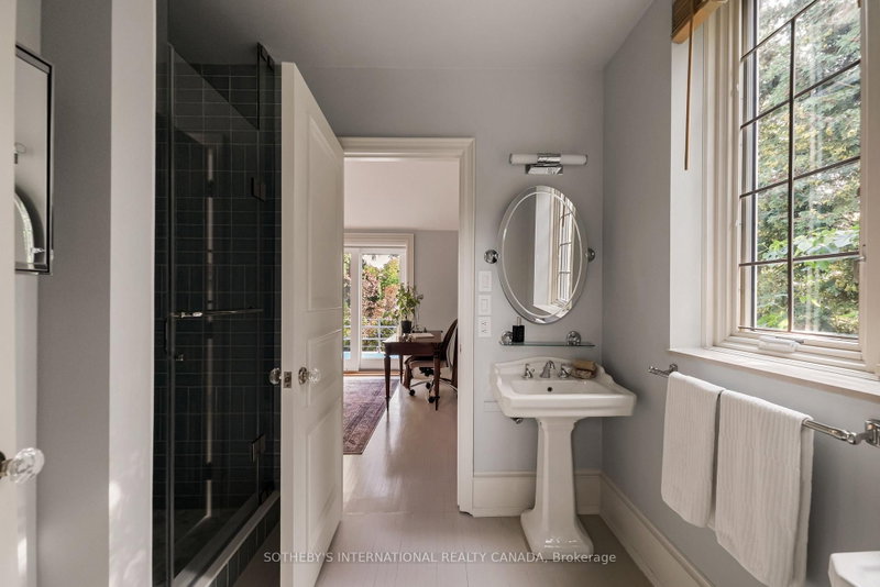 12 Forest Glen Toronto,ON M4N 2E8 — Photo 36