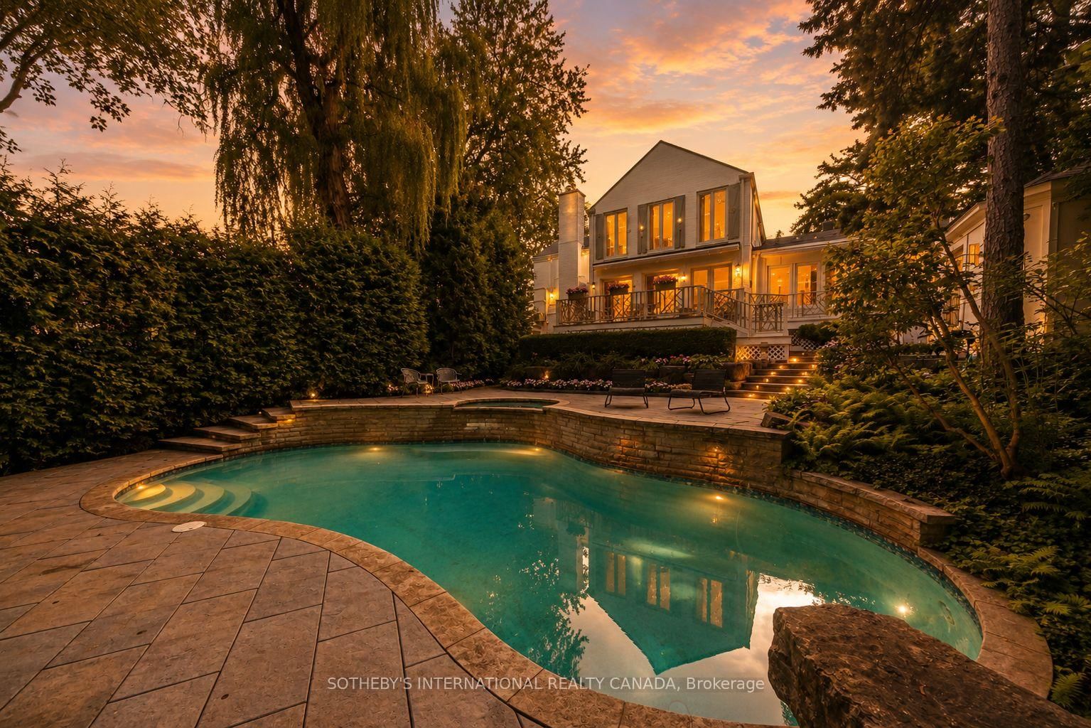 12 Forest Glen Crescent • Toronto, ON photo 50