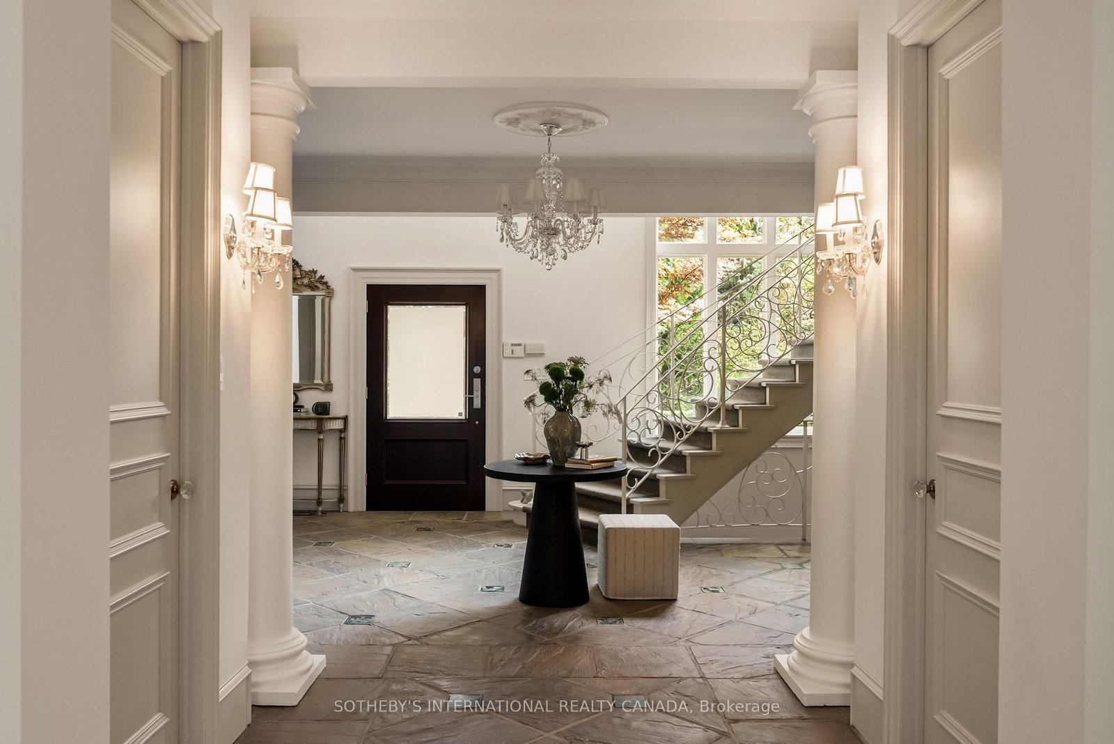 12 Forest Glen Crescent • Toronto, ON photo 8