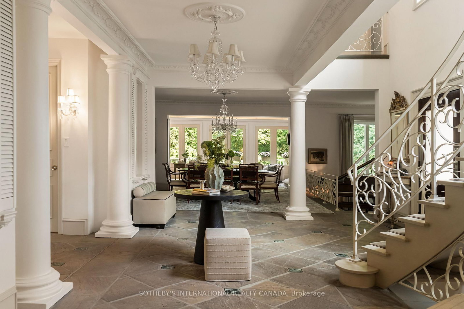 12 Forest Glen Crescent • Toronto, ON photo 9
