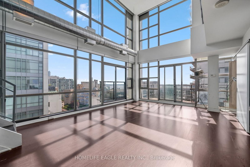 805 - 637 Lake Shore Boulevard W