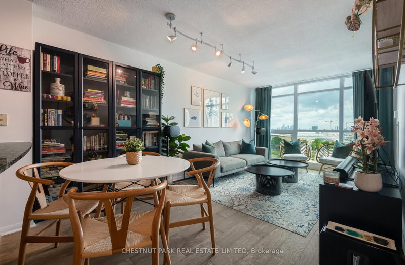1110 - 231 Fort York Boulevard