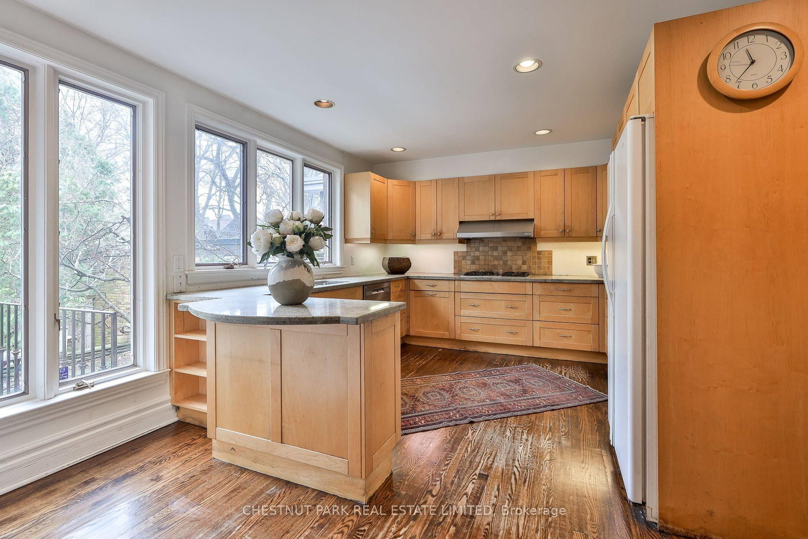 127 Roxborough Drive • Toronto, ON photo 16