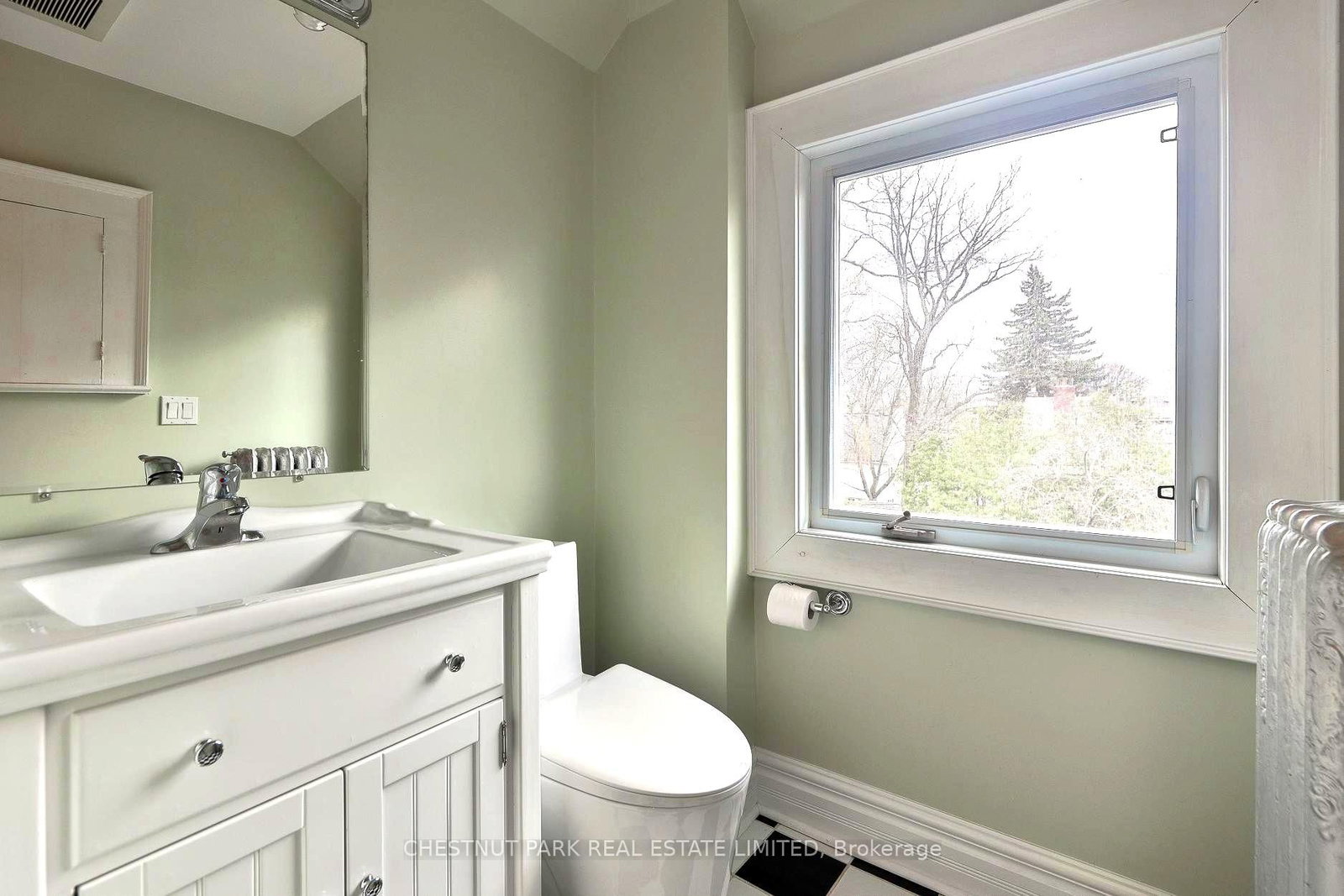 127 Roxborough Drive • Toronto, ON photo 27