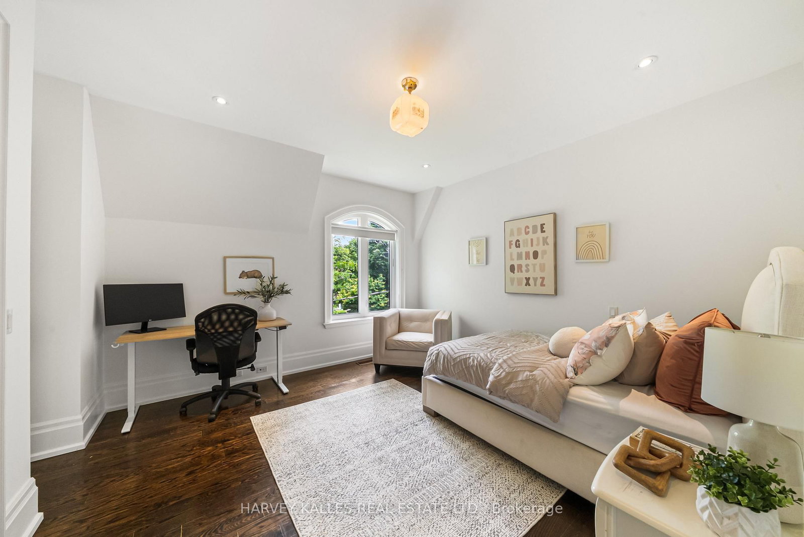 6 Vesta Drive • Toronto, ON photo 17