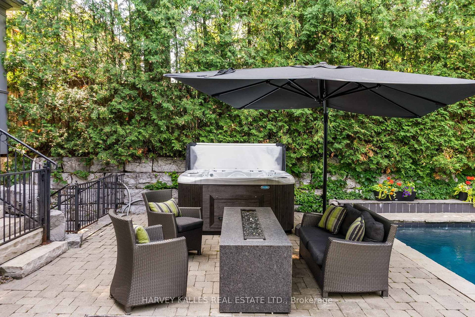 6 Vesta Drive • Toronto, ON photo 25
