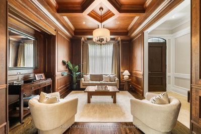 6 Vesta Drive • Toronto, ON photo 5