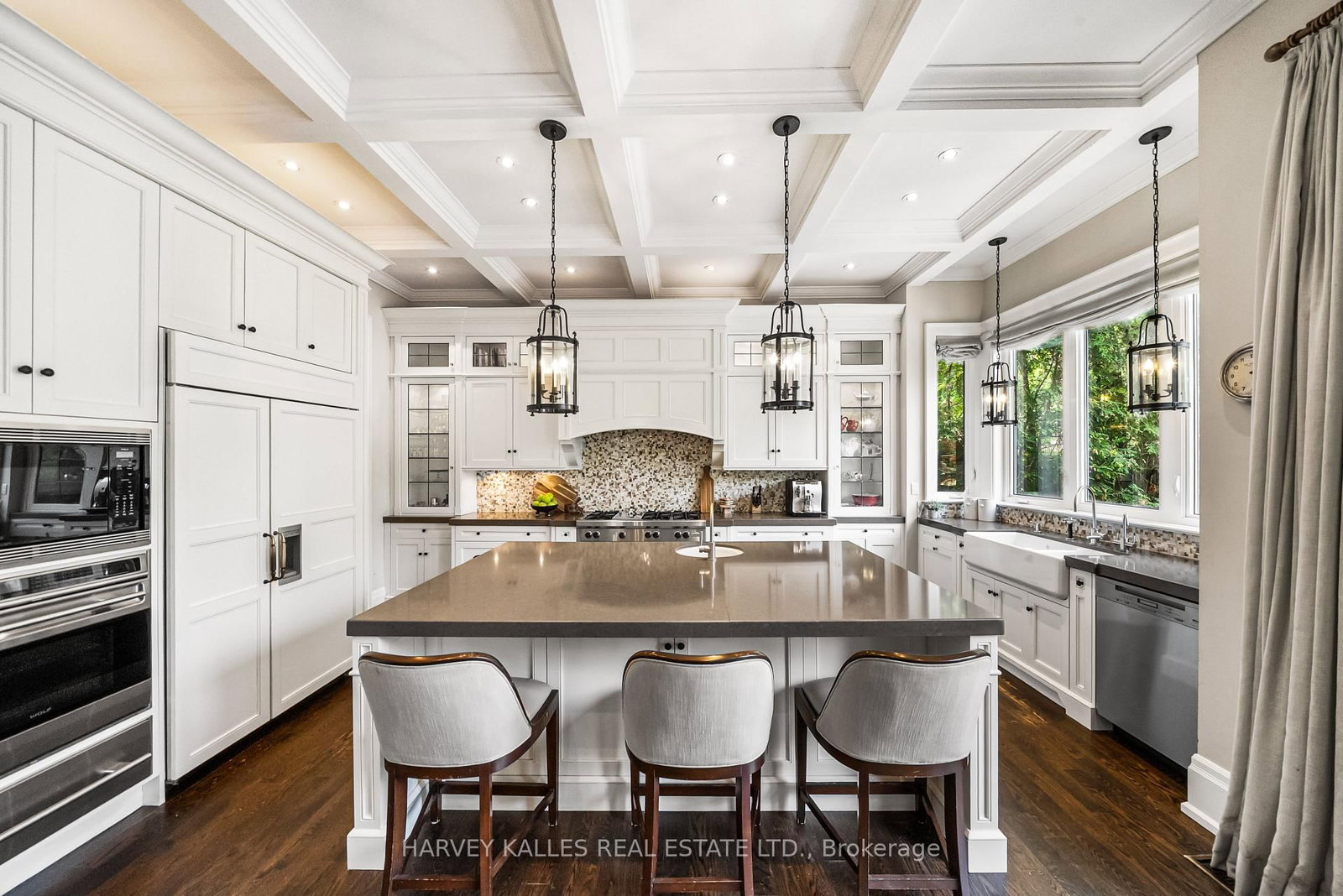 6 Vesta Drive • Toronto, ON photo 8