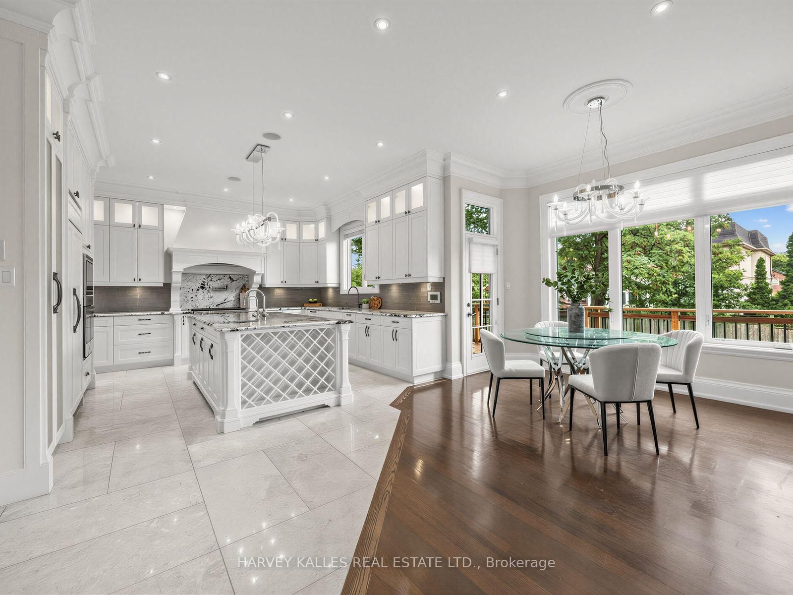125 Bannockburn Avenue • Toronto, ON photo 13