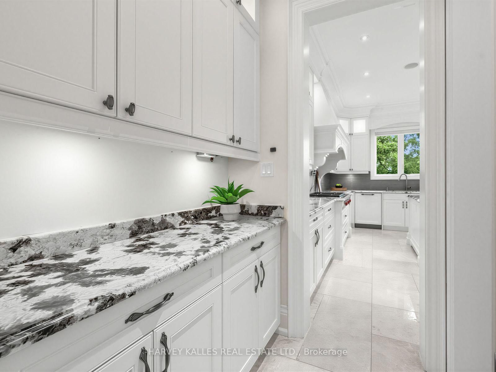 125 Bannockburn Avenue • Toronto, ON photo 18
