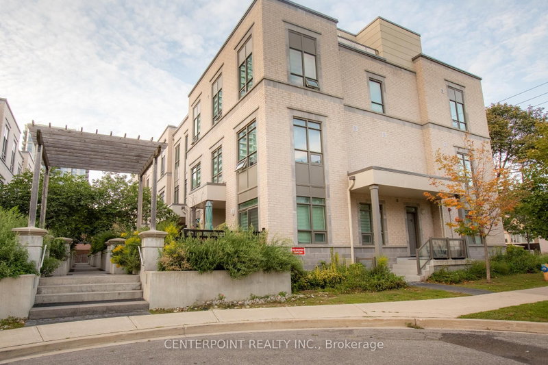 9 - 52 Holmes Avenue