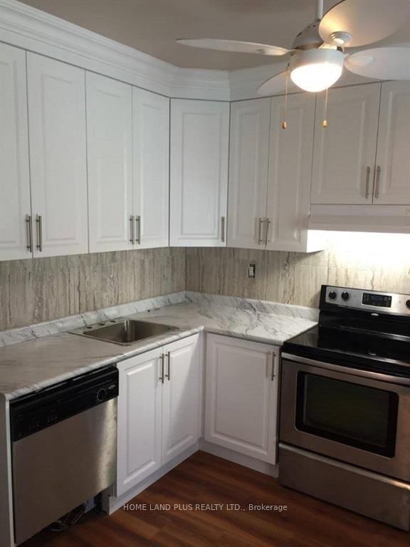 68 Parkview Avenue • Toronto, ON photo 10