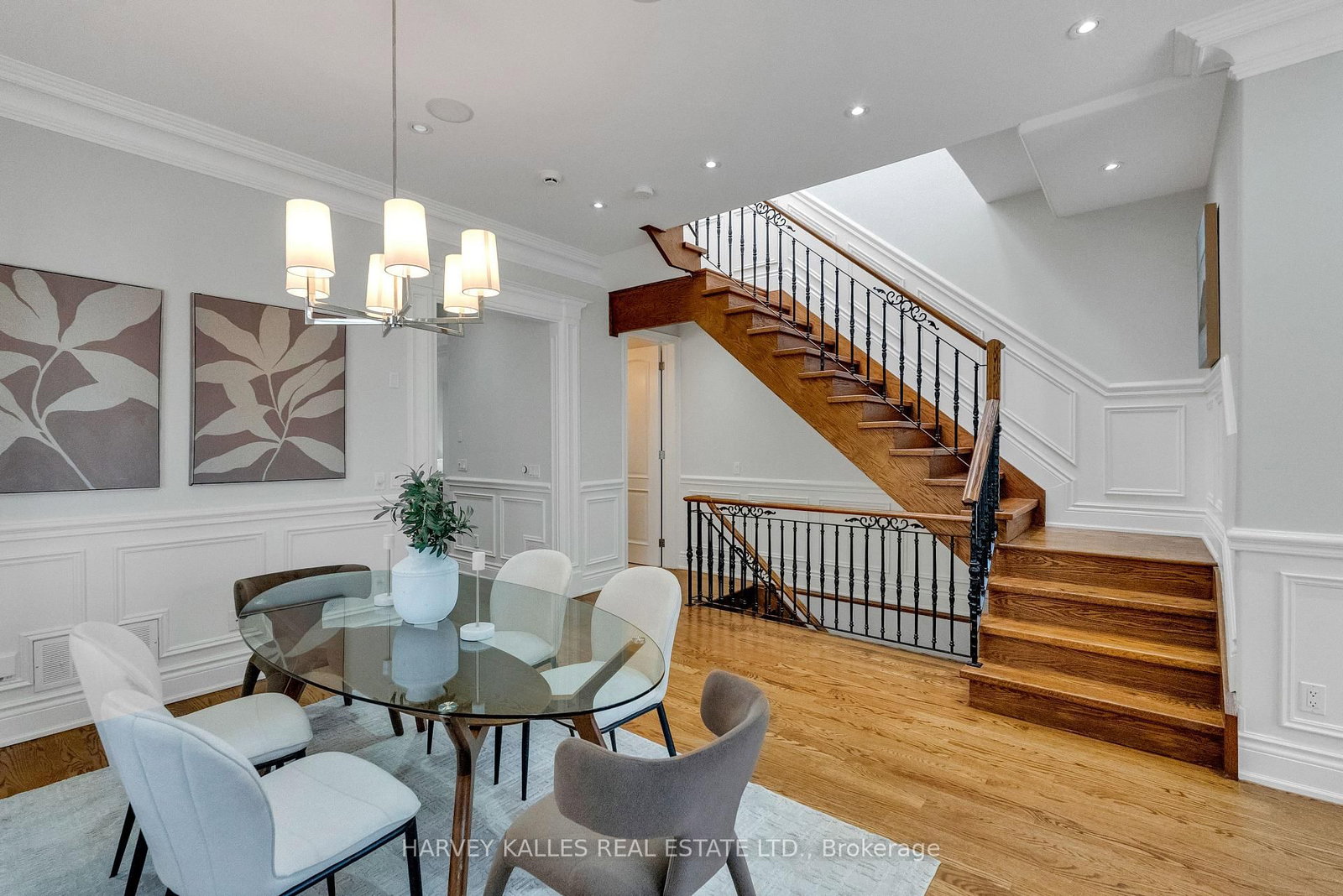 168 Roe Avenue • Toronto, ON photo 11