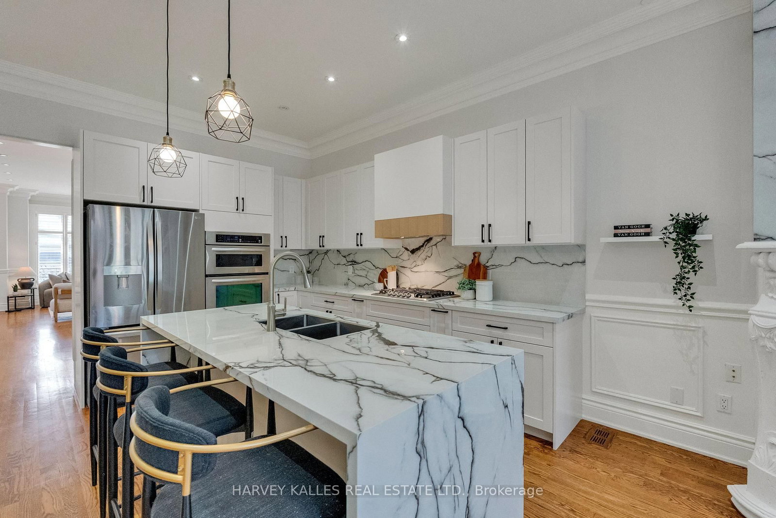 168 Roe Avenue • Toronto, ON photo 14