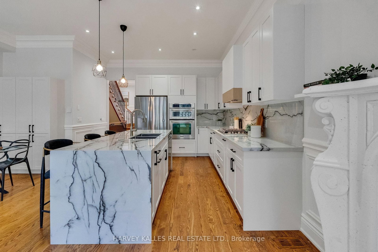 168 Roe Avenue • Toronto, ON photo 15
