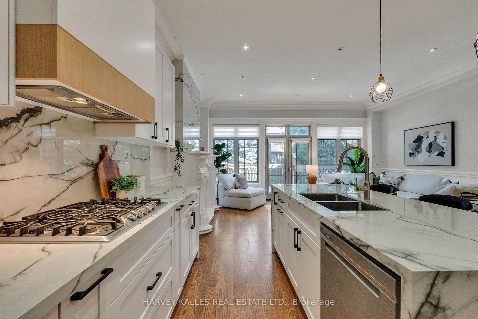 168 Roe Avenue • Toronto, ON photo 17
