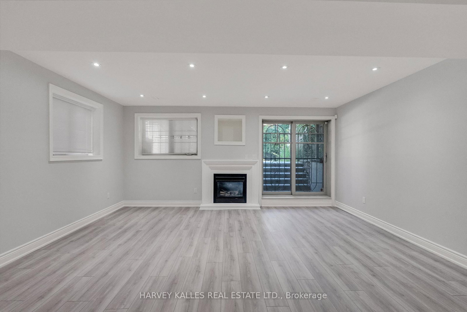 168 Roe Avenue • Toronto, ON photo 46