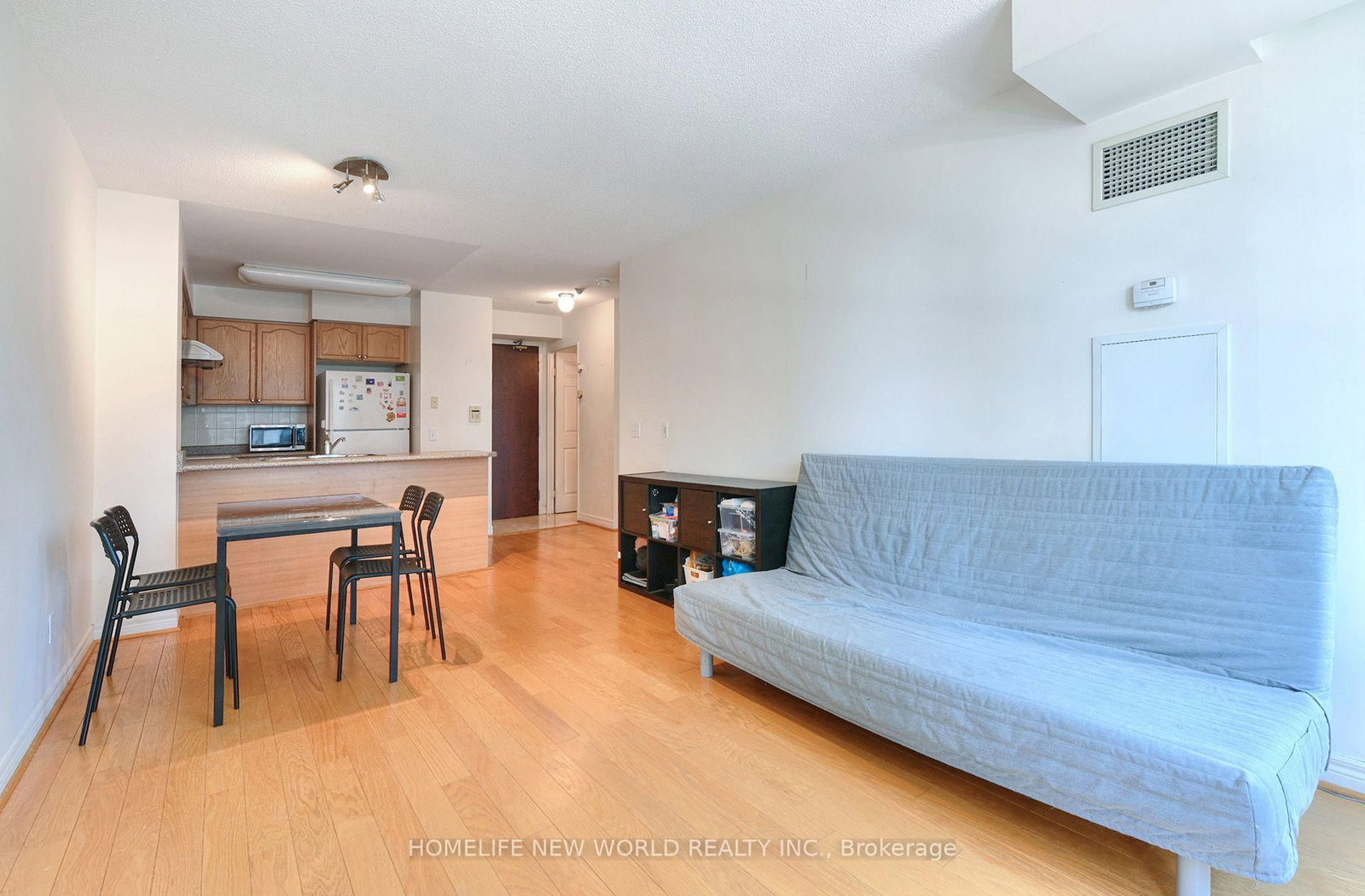18 Parkview Avenue • #811 • Toronto, ON photo 13