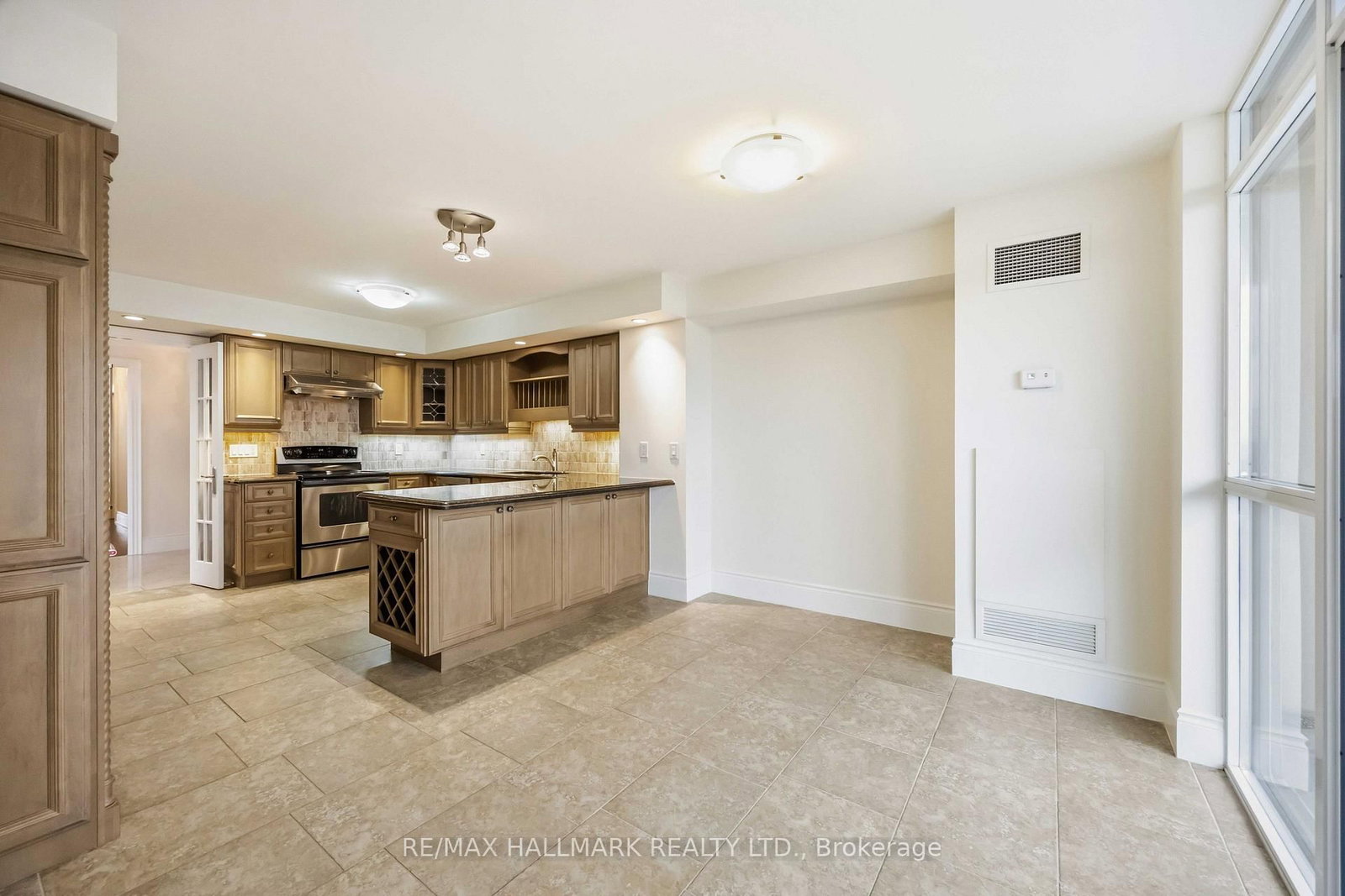 80 Harrison Garden Boulevard • #1821 • Toronto, ON photo 18