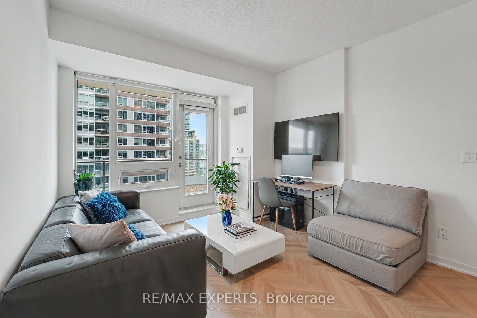 55 East Liberty Street • #1001 • Toronto, ON photo 10