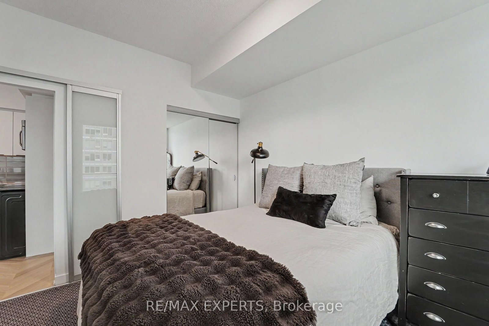 55 East Liberty Street • #1001 • Toronto, ON photo 17