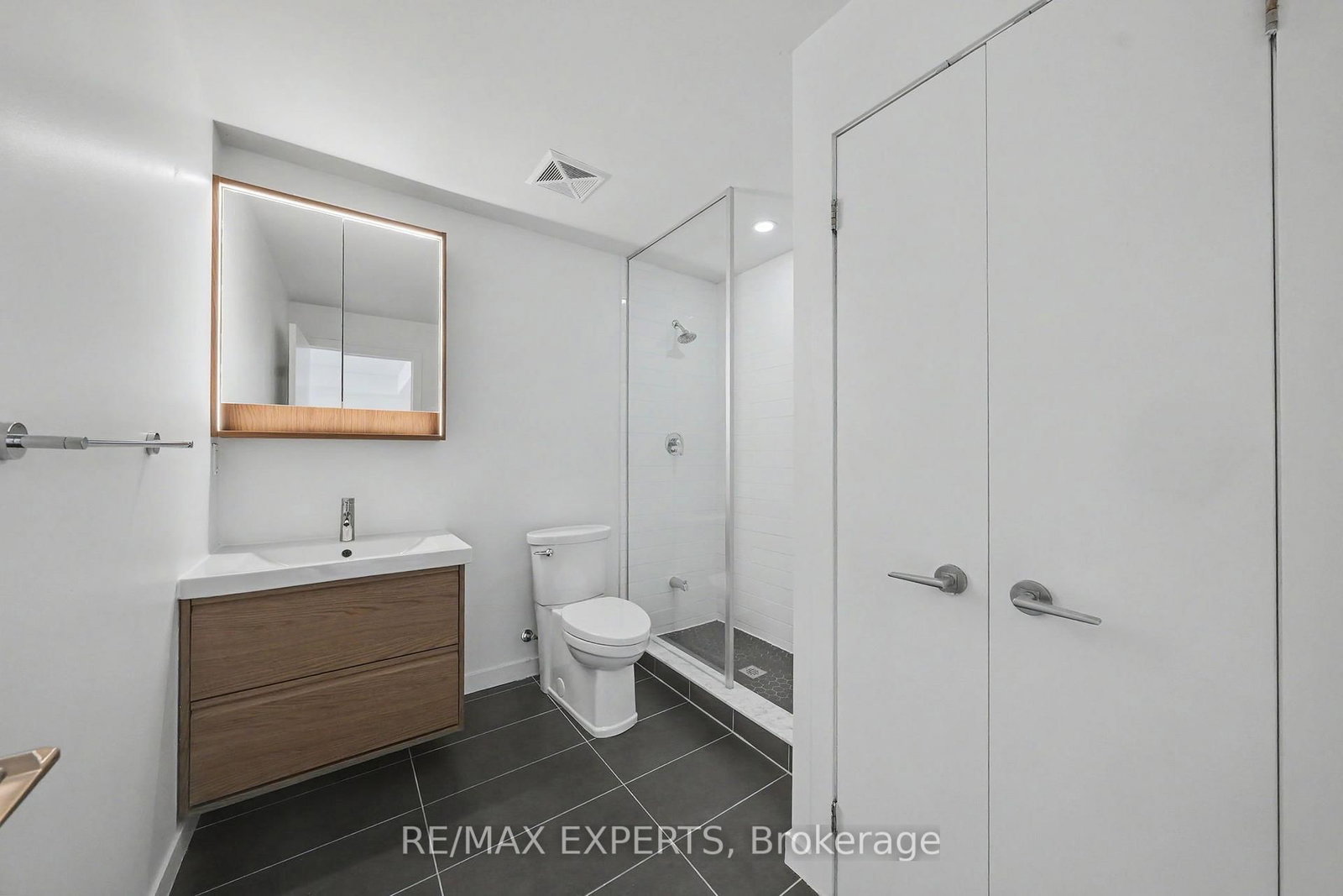 55 East Liberty Street • #715 • Toronto, ON photo 16