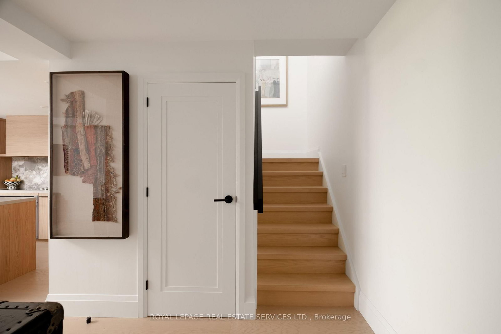 349 St. Clair Avenue W • #402 • Toronto, ON photo 14