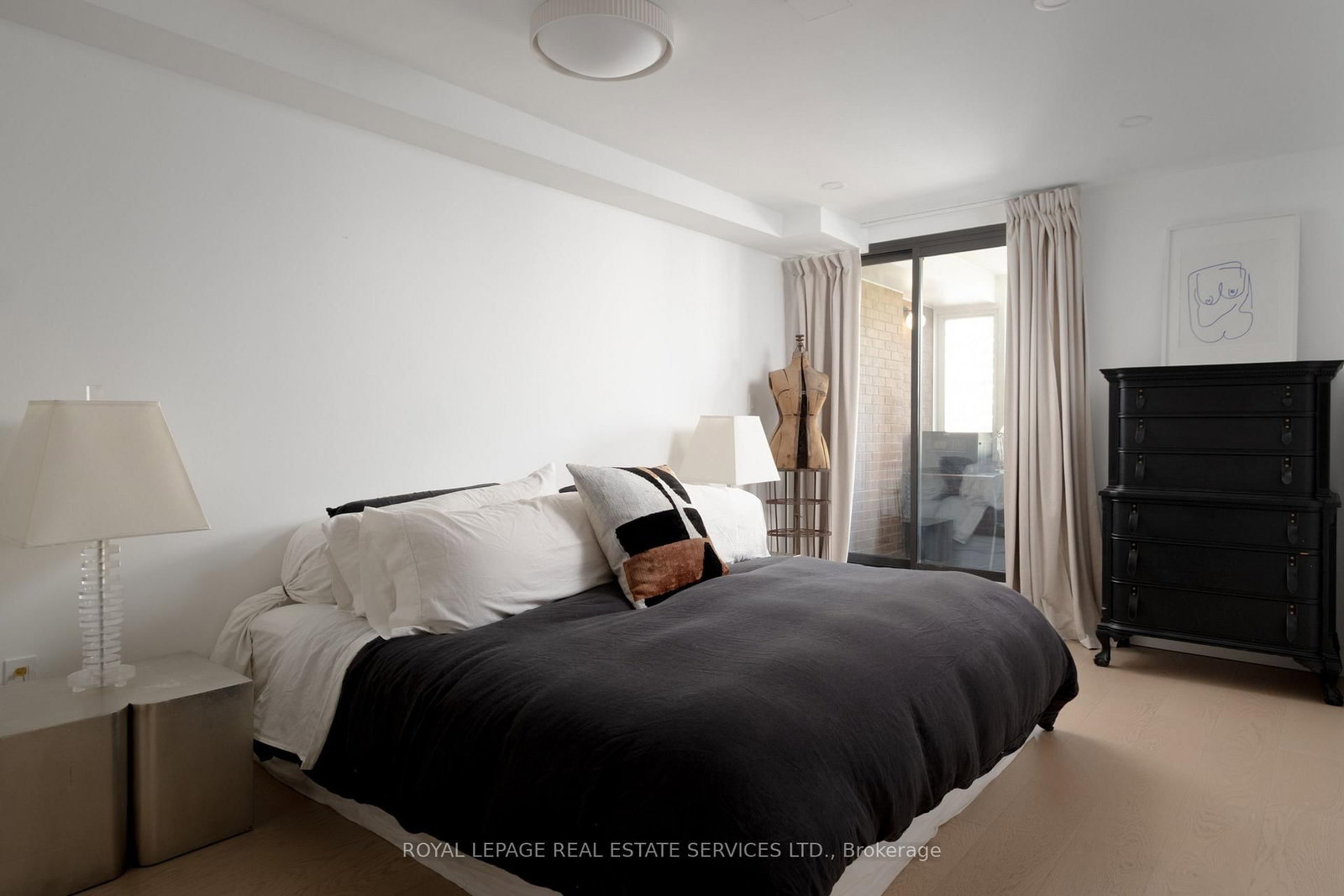 349 St. Clair Avenue W • #402 • Toronto, ON photo 15