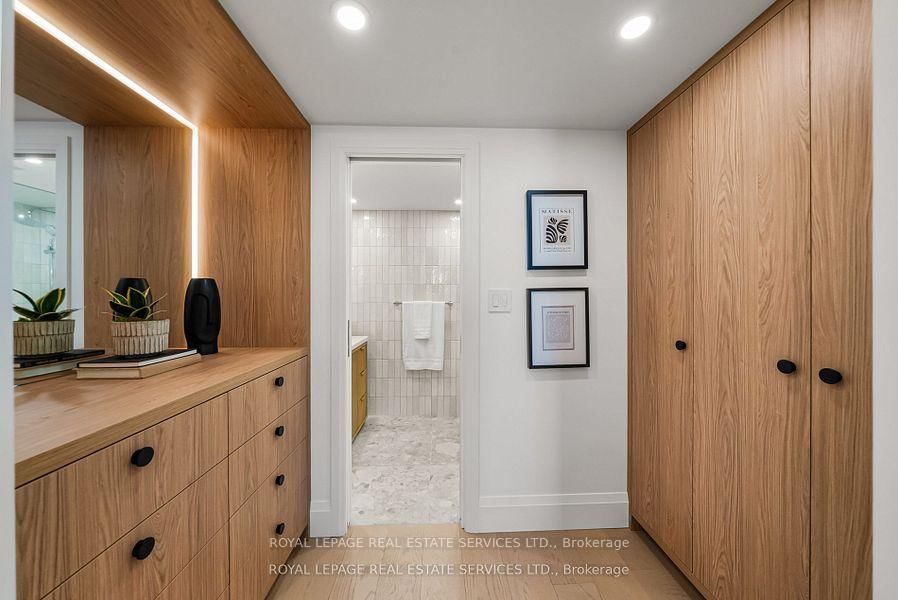 349 St. Clair Avenue W • #402 • Toronto, ON photo 18