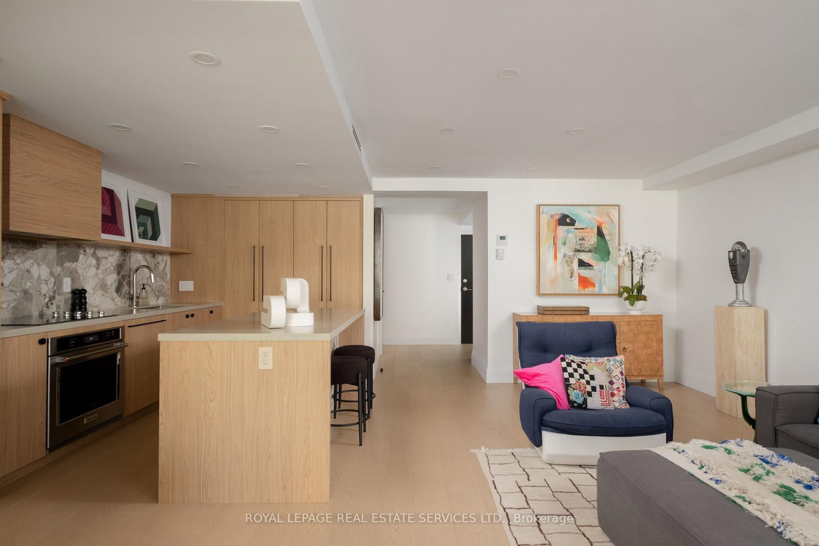 349 St. Clair Avenue W • #402 • Toronto, ON photo 8