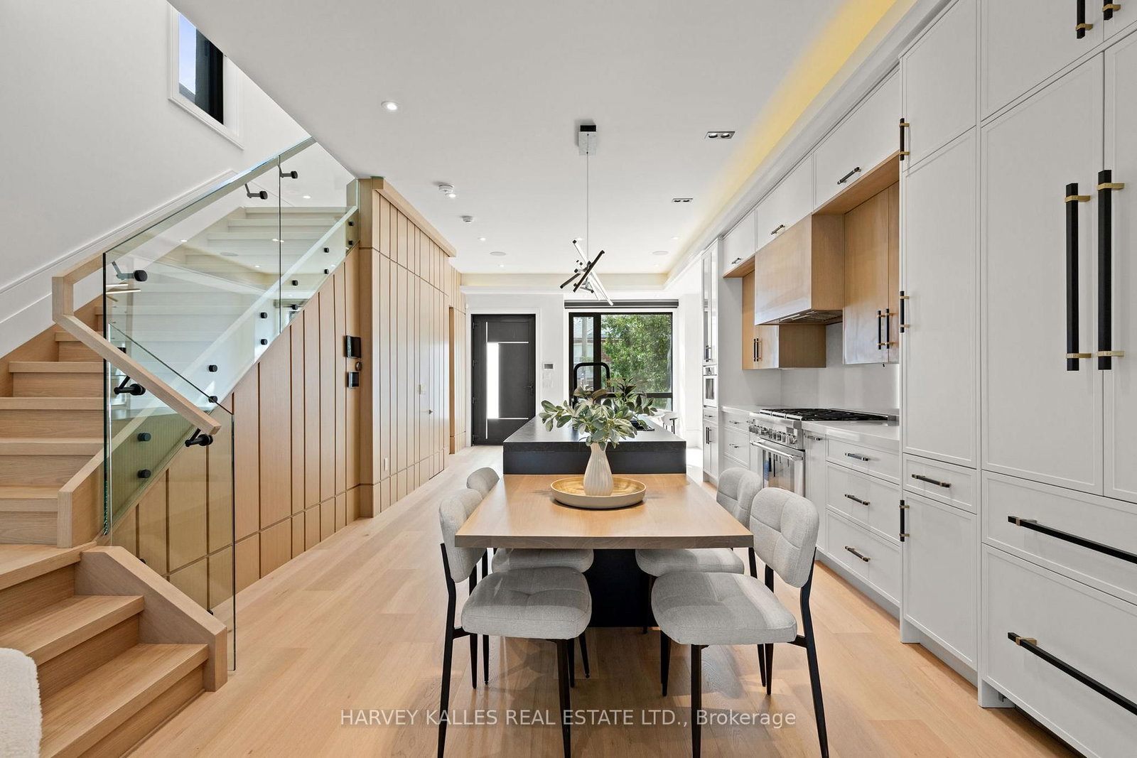 199 Arlington Avenue • Toronto, ON photo 15