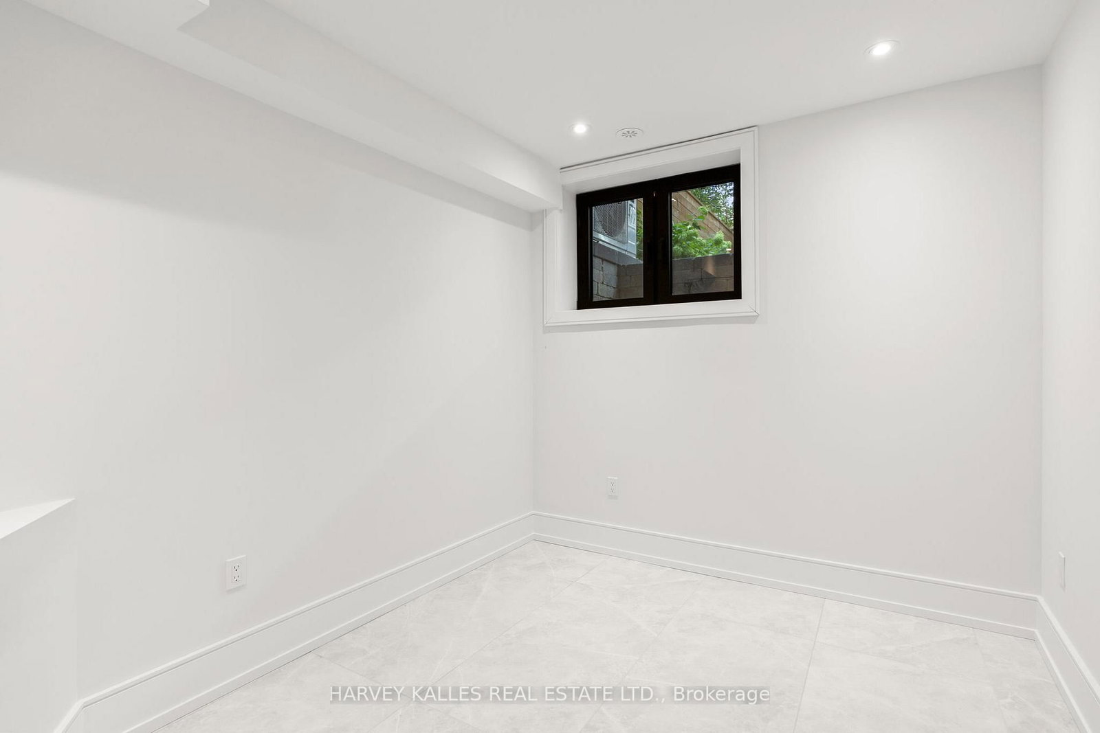 199 Arlington Avenue • Toronto, ON photo 39